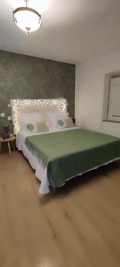 Baia Do Mundo Bed & Breakfast Сетубал Екстериор снимка